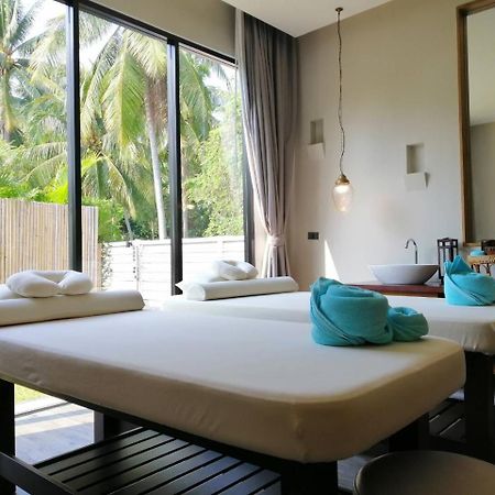 Tungtong Beach Villas Thap Sakae Exteriör bild