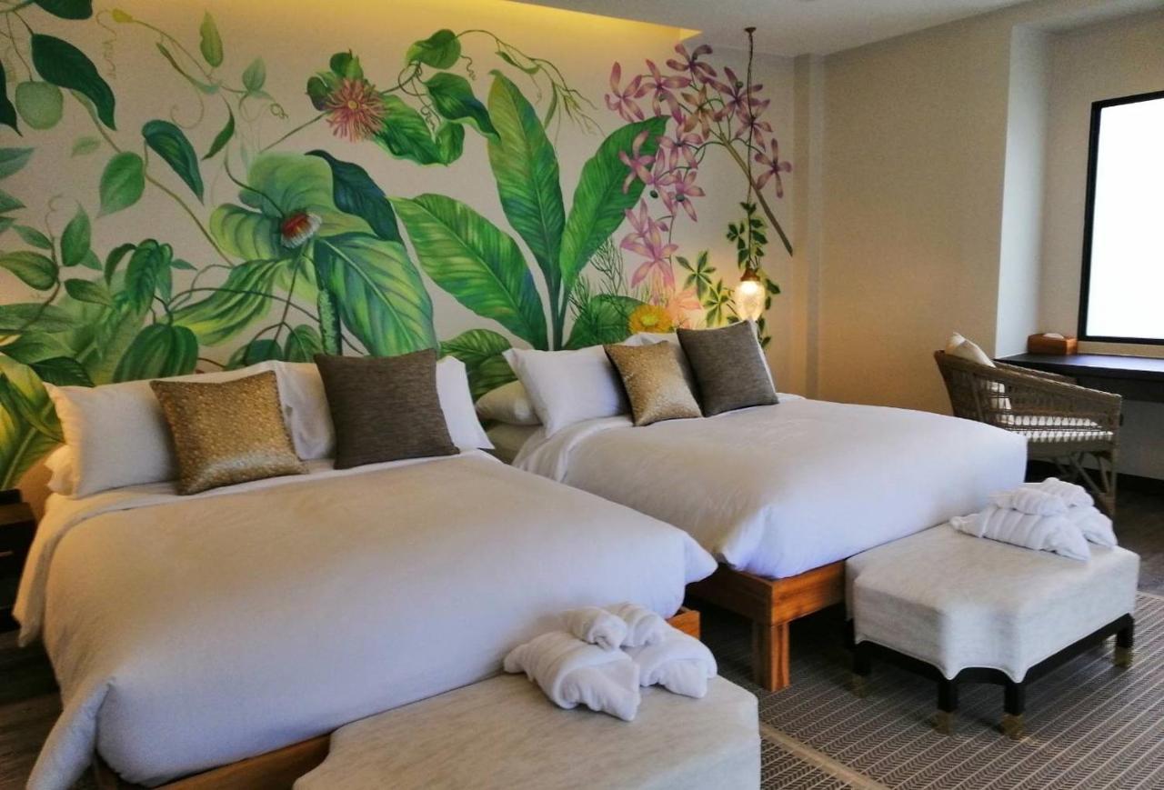 Tungtong Beach Villas Thap Sakae Exteriör bild