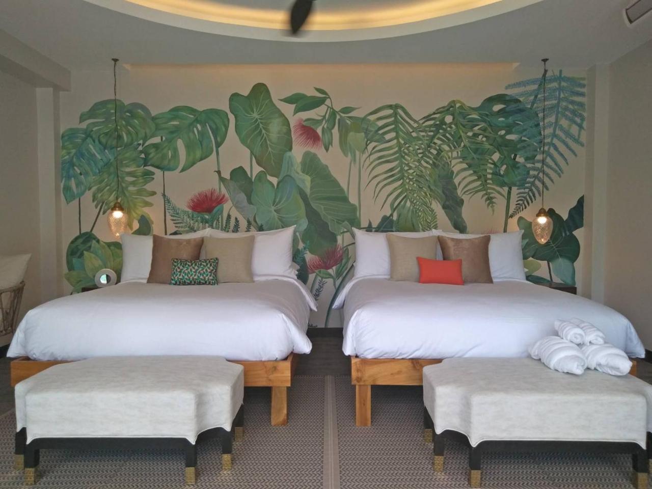 Tungtong Beach Villas Thap Sakae Exteriör bild