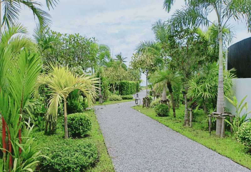 Tungtong Beach Villas Thap Sakae Exteriör bild
